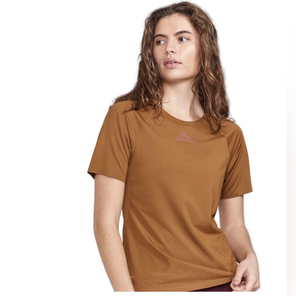 Craft Pro Trail Run Tee Women’s in Brown , size M